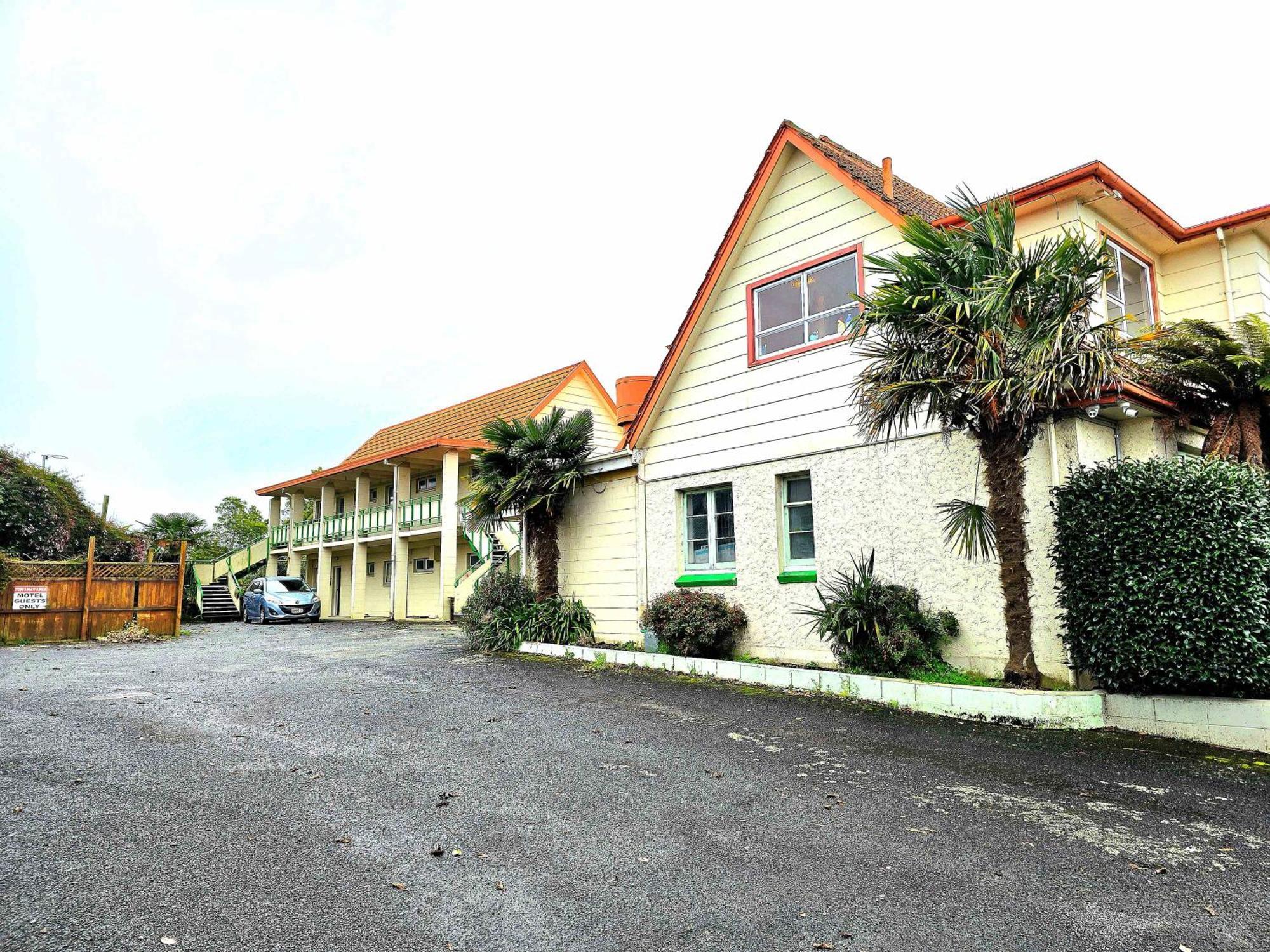 Putaruru Arms Motor Inn Exteriör bild